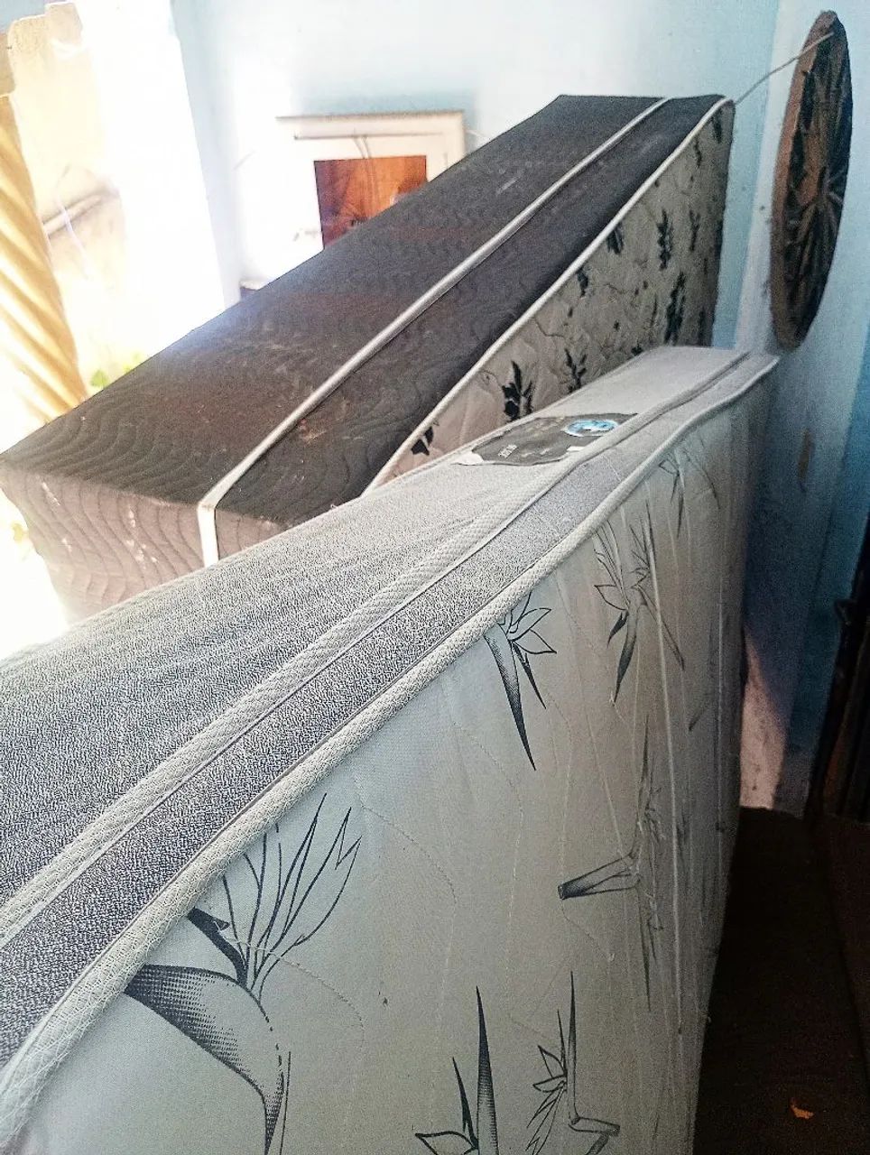 Cama e colchão box casal