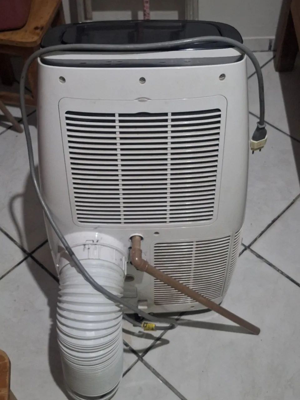 AR CONDICIONADO PORTÁTIL  - Foto 2