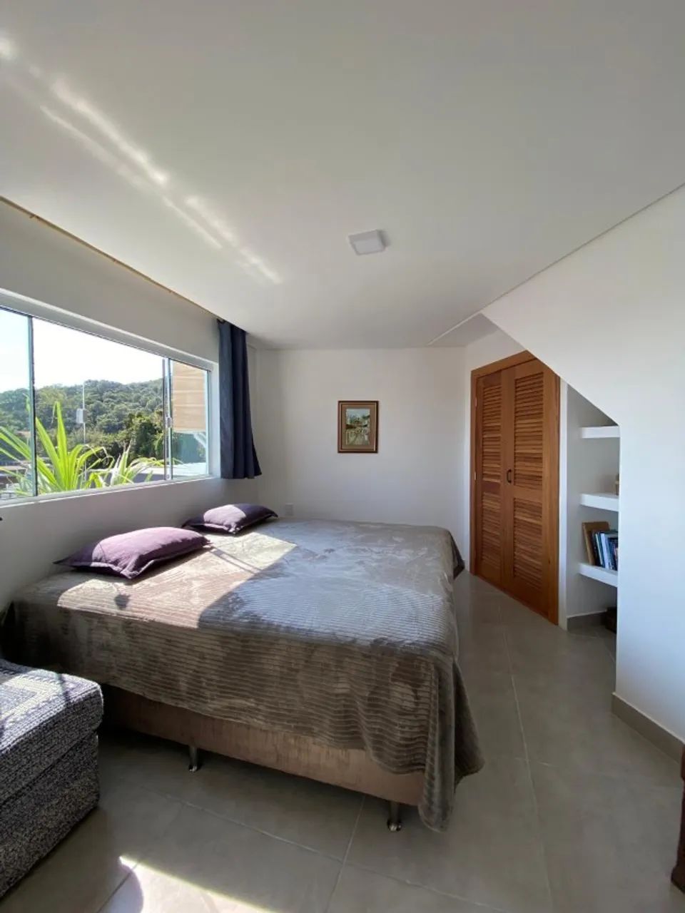Lindo apartamento de 2 quartos com vista espetacular.