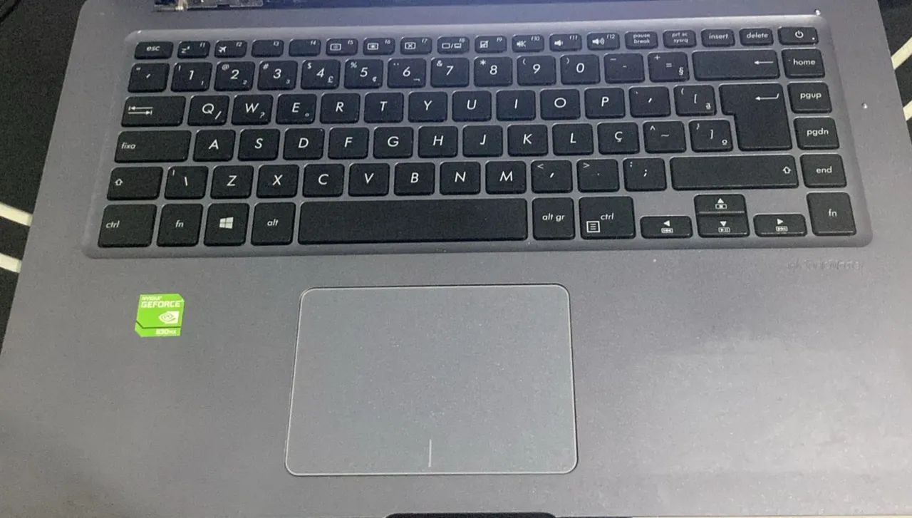 Notebook Asus 15°  tela XPS i7 12GB - leia anúncio