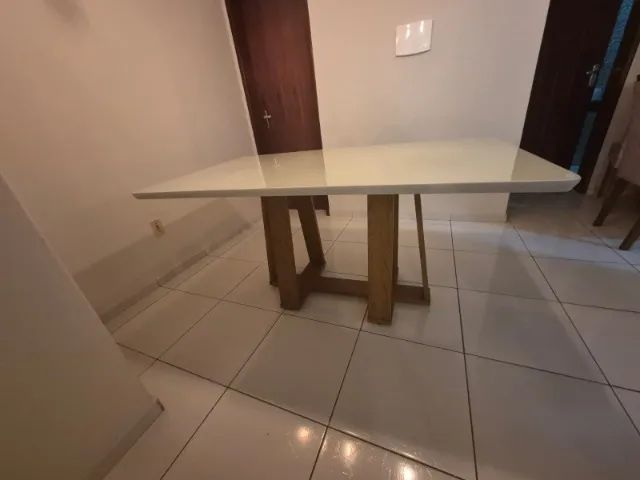 MESA DE JANTAR COM SEIS CADEIRAS - Foto 5