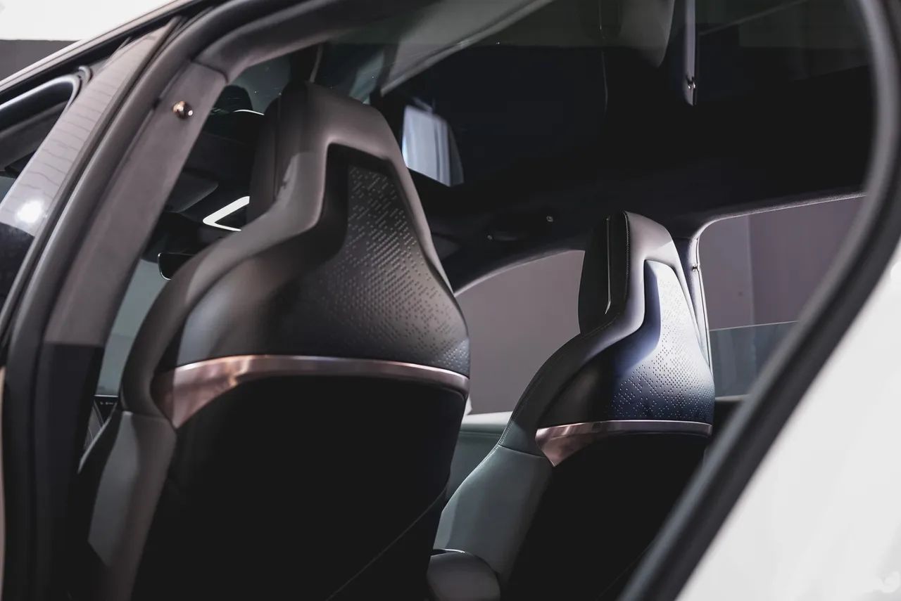 Zeekr X PREMIUM Premium (elétrico), foto 18 de 20