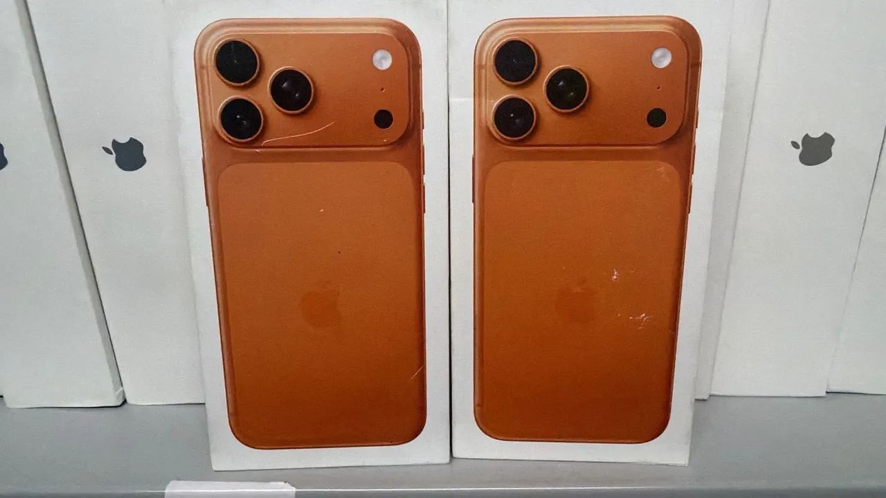 iPhone 17 Pro Max Laranja
