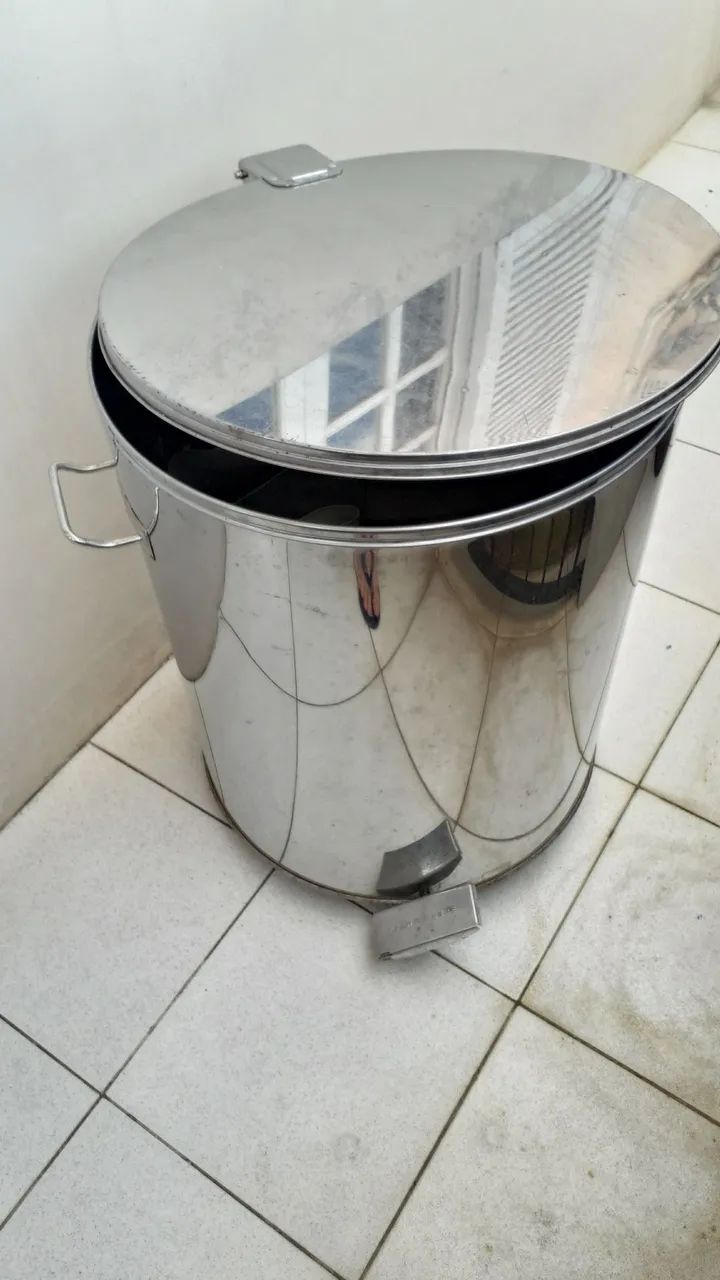 Lixeira inox 100 litros  - Foto 5