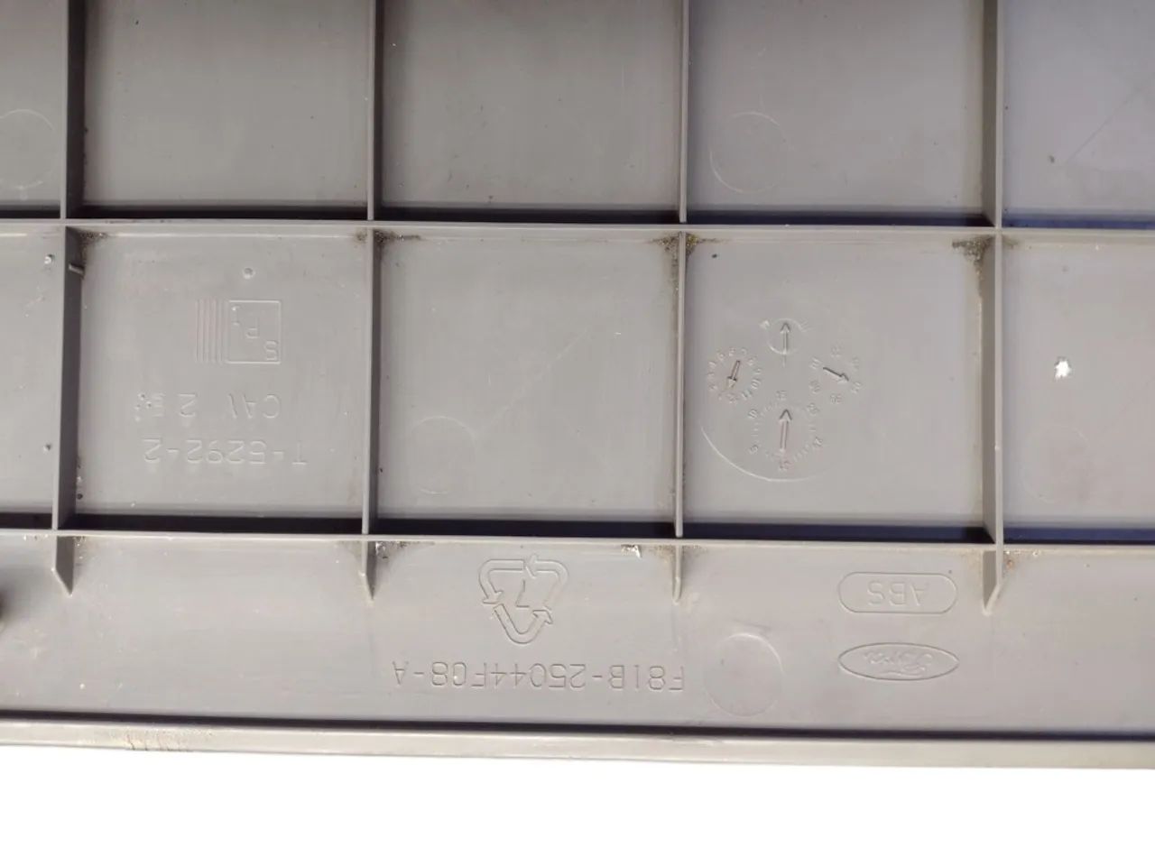 Tampa Inferior Painel Ford F250 F350 F4000 2007 Cinza - Foto 4