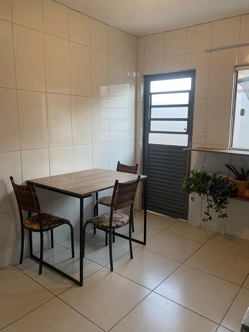 CASA EM ÓTIMA LOCALIZAÇÃO  - Foto 4
