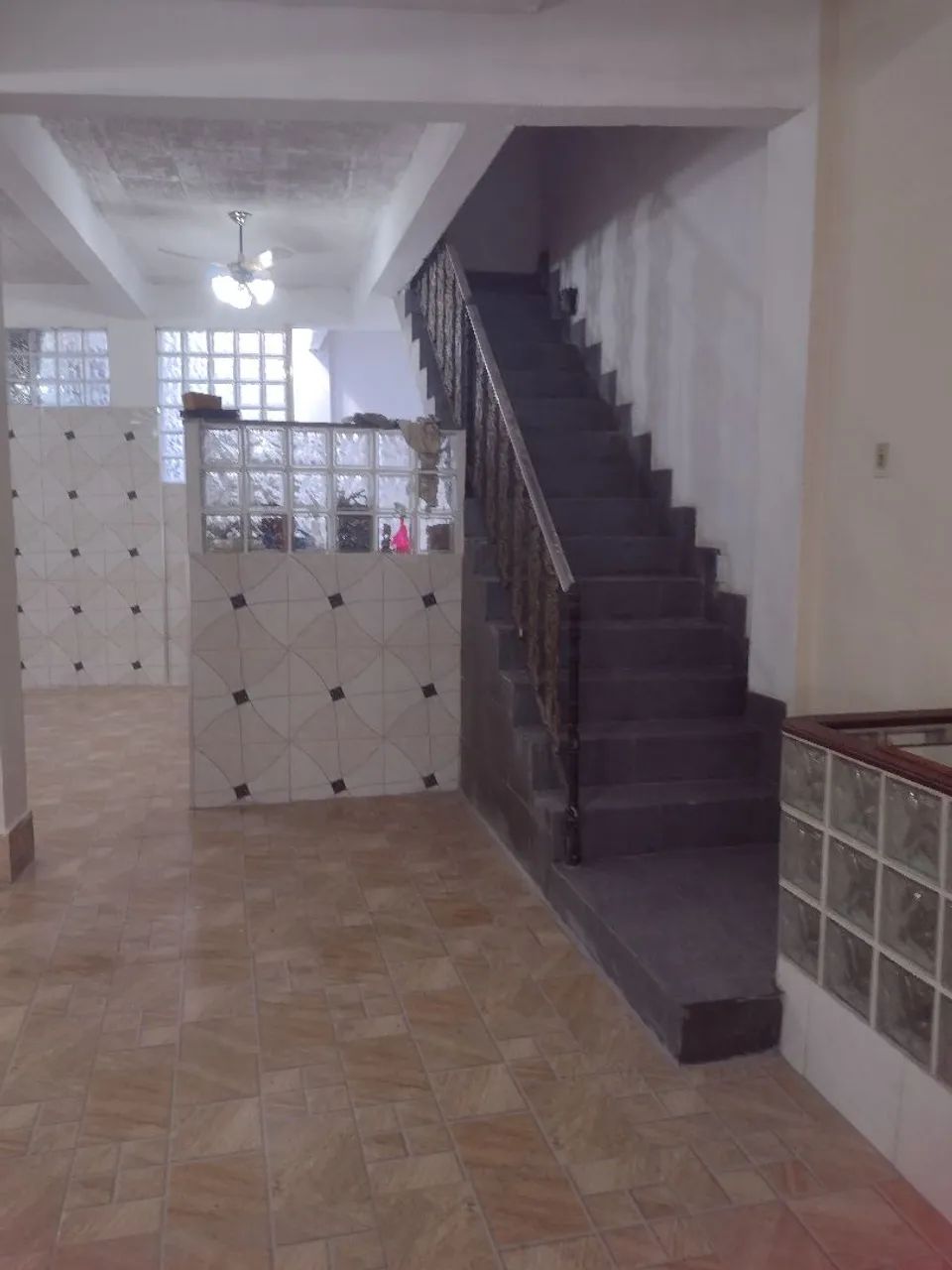 Espaço tipo uma grande garagem!  - Foto 5