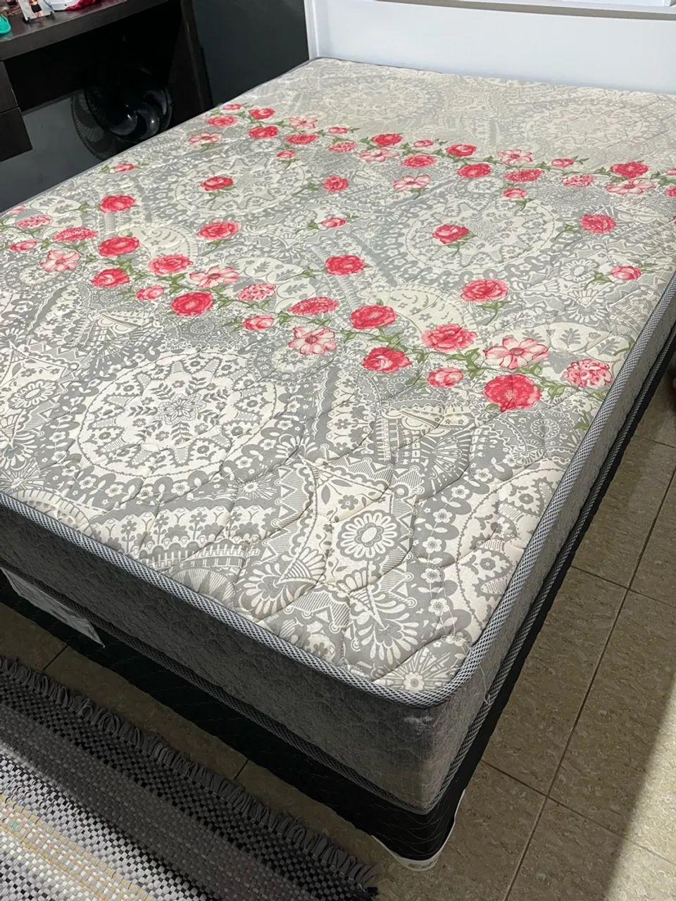 Vende se Cama de Casal