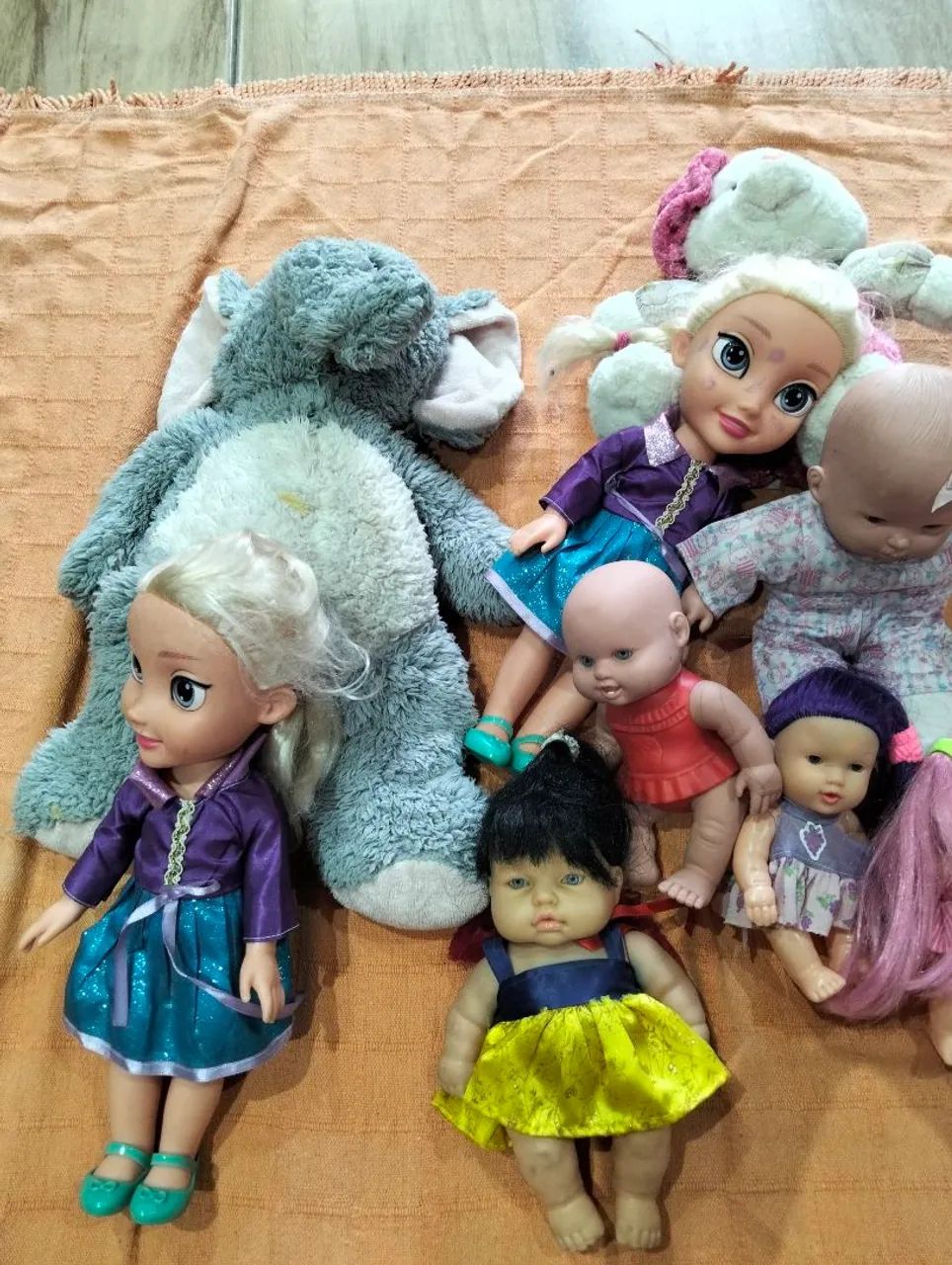Lote pra criança urso e bonecas - Foto 2