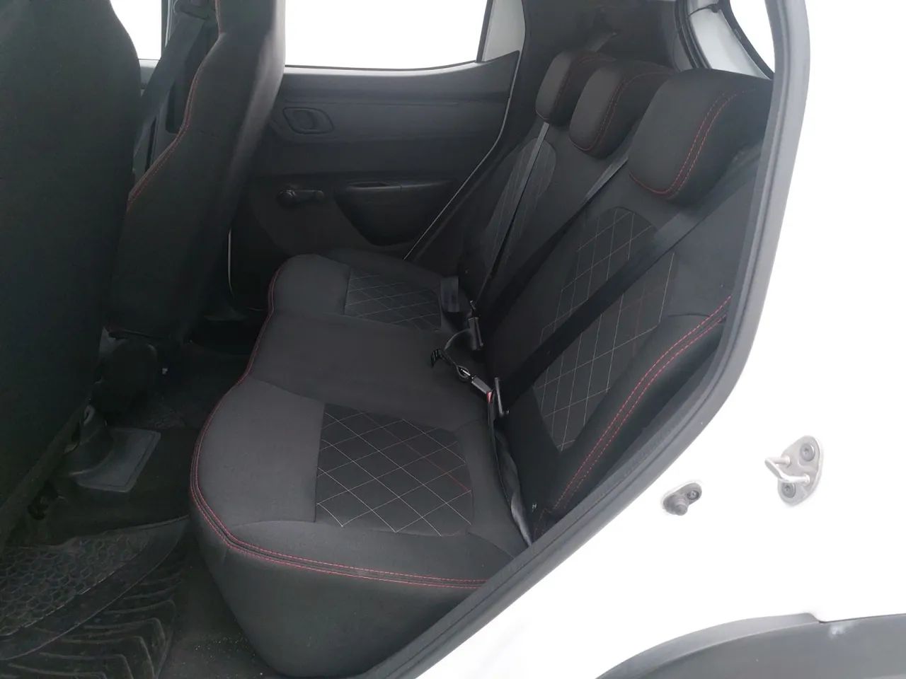 Renault Kwid 1.0 Zen, foto 17 de 18