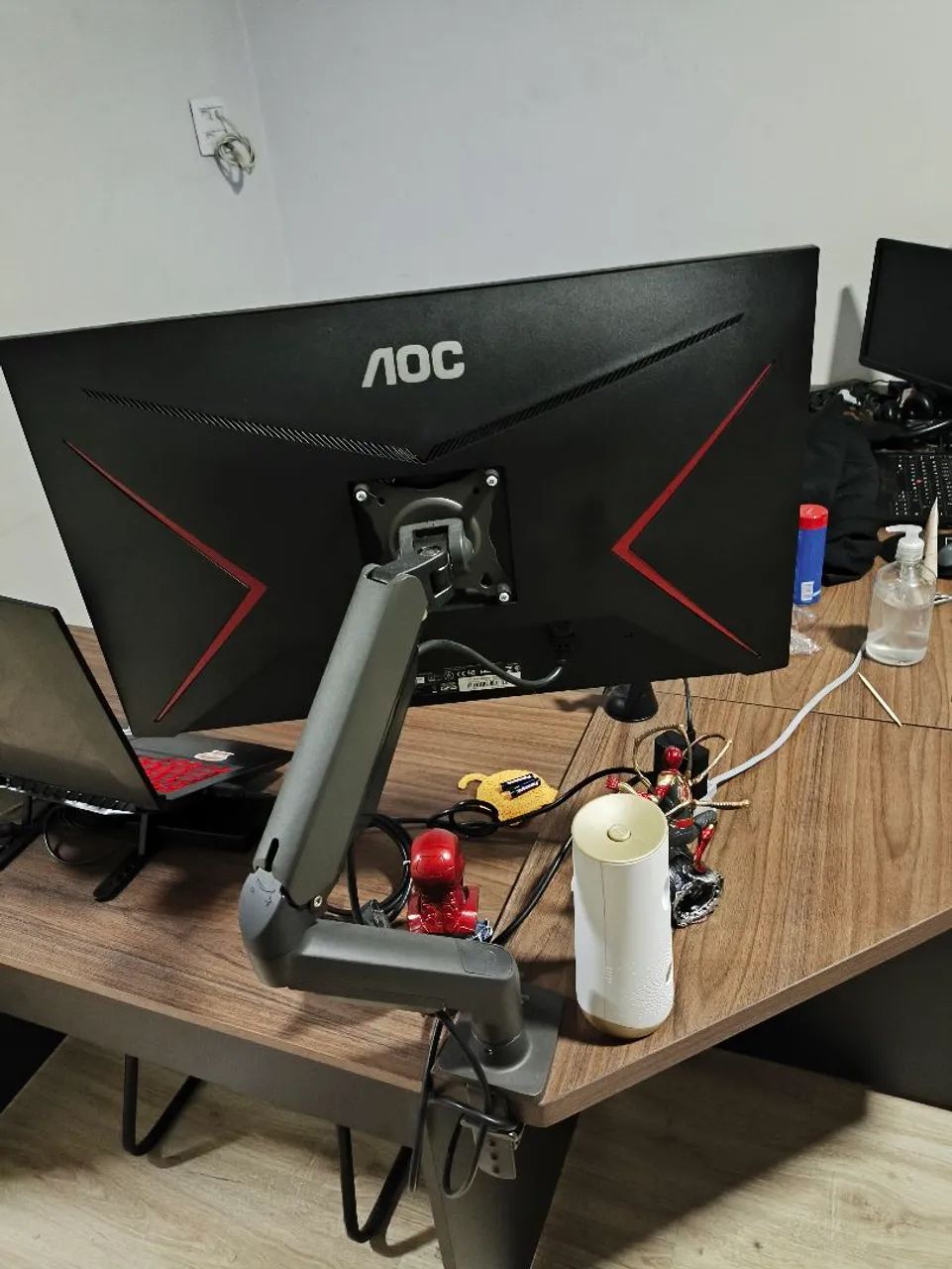 Monitor Gamer AOC 27" - Foto 2