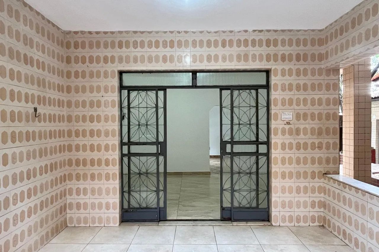 Casa à Venda - Santa Efigênia, 4 Quartos, 360 m2
