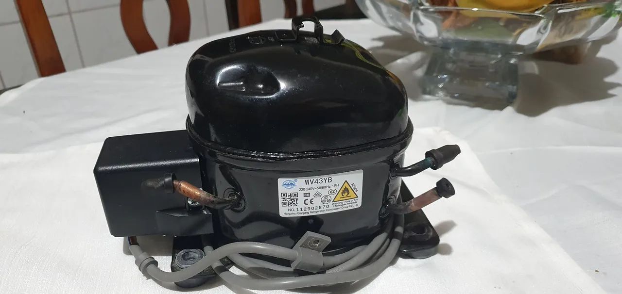 Motor/Compressor de Frigobar - Modelo WV43YB (220V)
