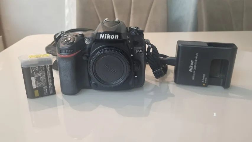 Nikon D7200