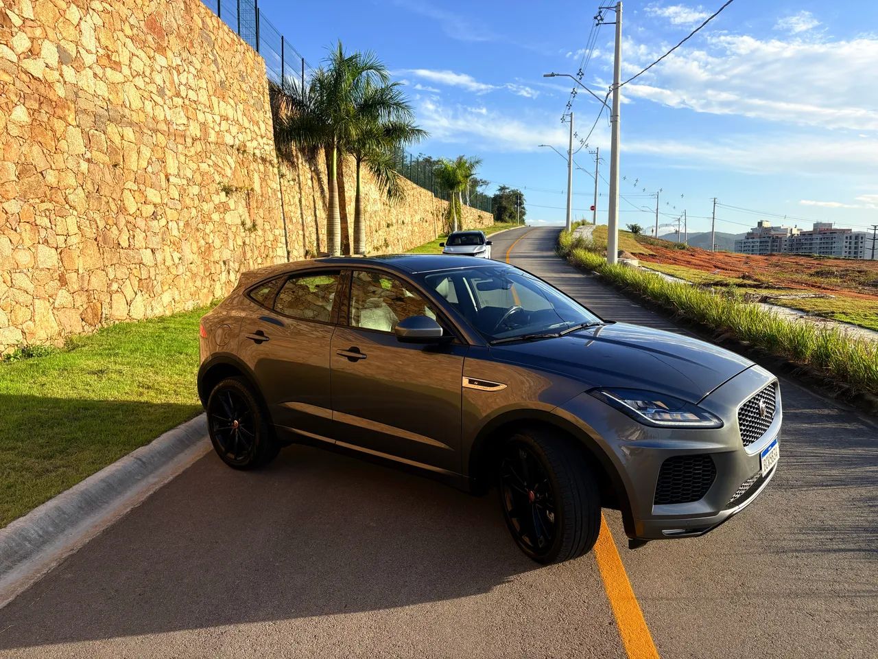 Jaguar E-Pace R-dynamic S 2.0 AWD 249cv Aut. 2019 - Foto 4