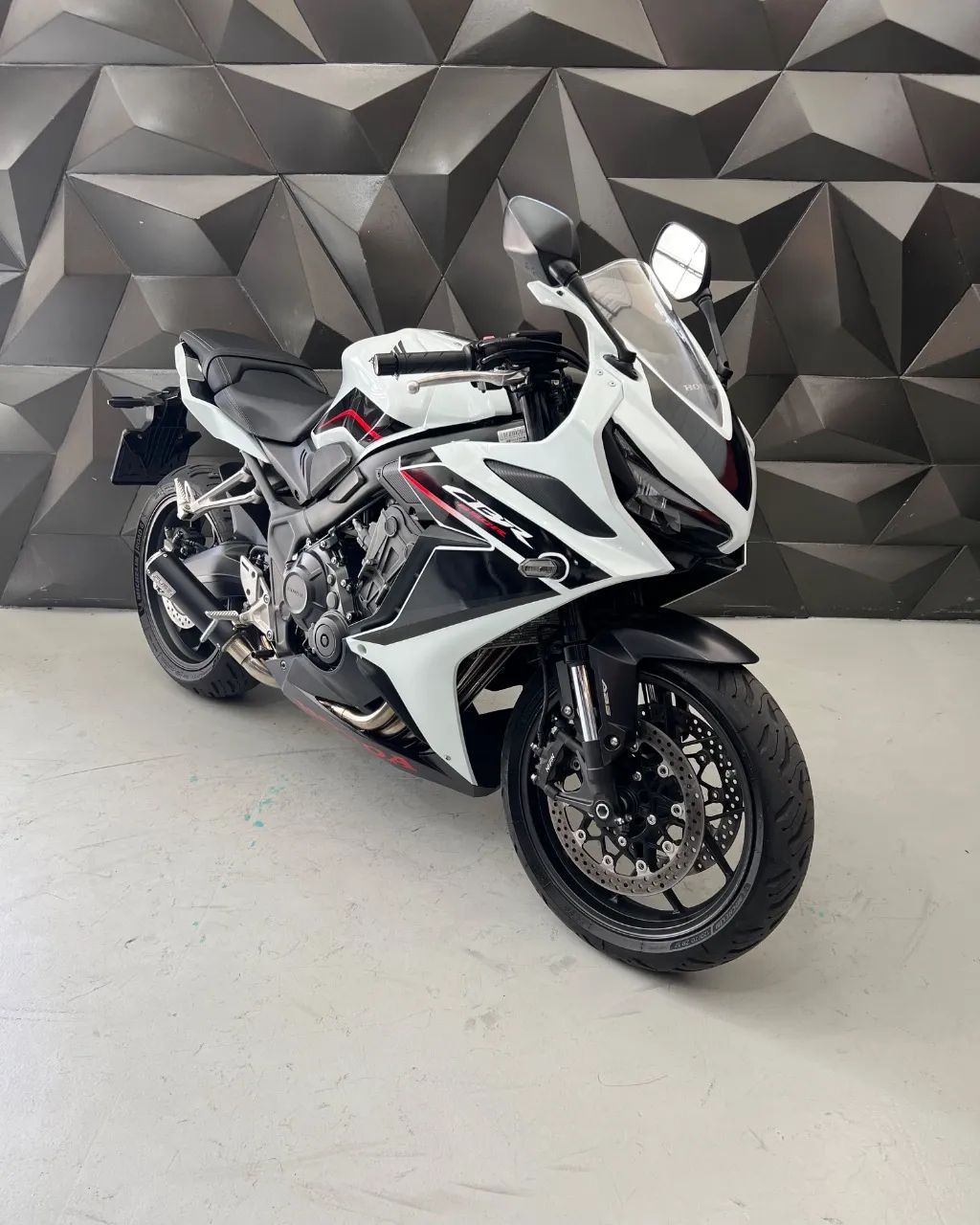 CBR 650 R