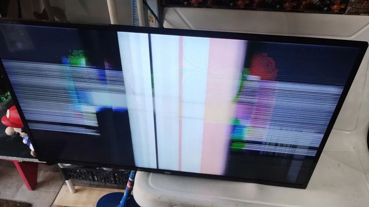 TV AOC de 43 polegadas com defeito não tenho pezinho - Foto 2