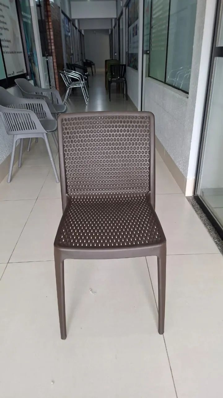 Cadeira Plástica (em Polipropileno) - 01 unidade - Foto 2