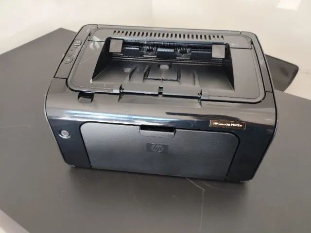 Impressora laser HP P1102W preta Wifi - Foto 3