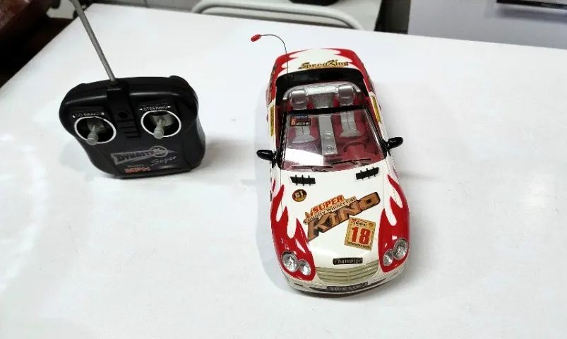 Carrinho de controle remoto