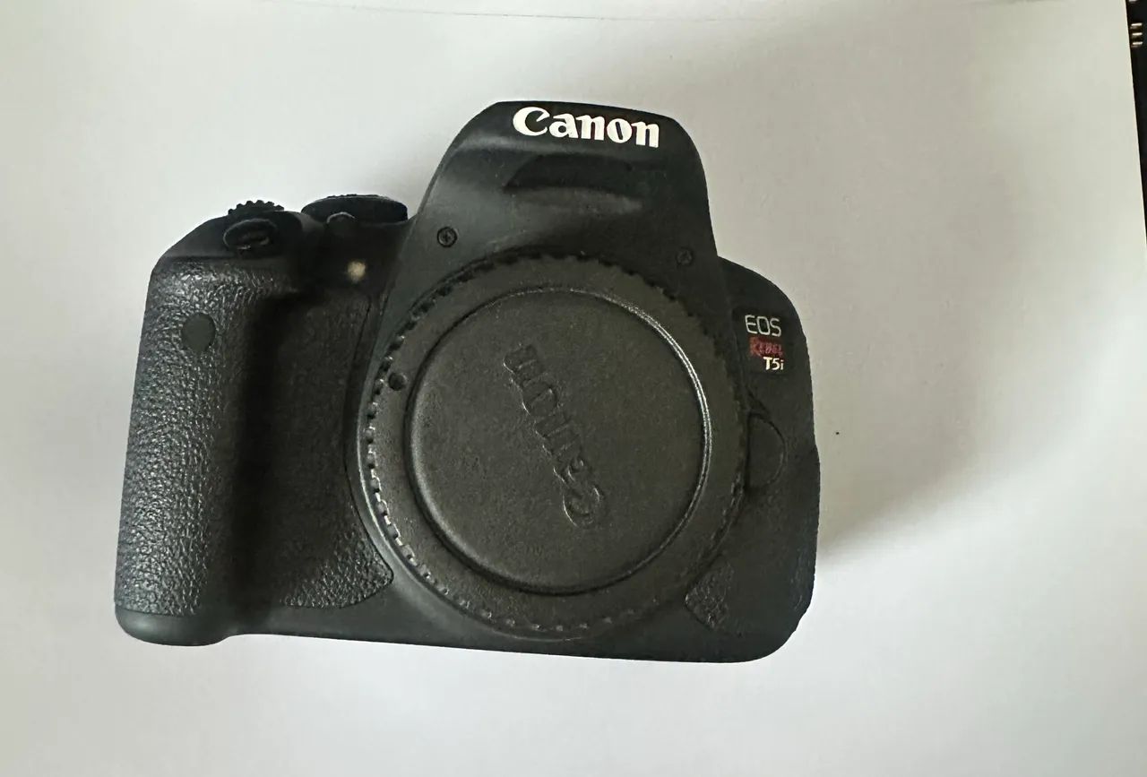 Canon Rebel EOS T5i