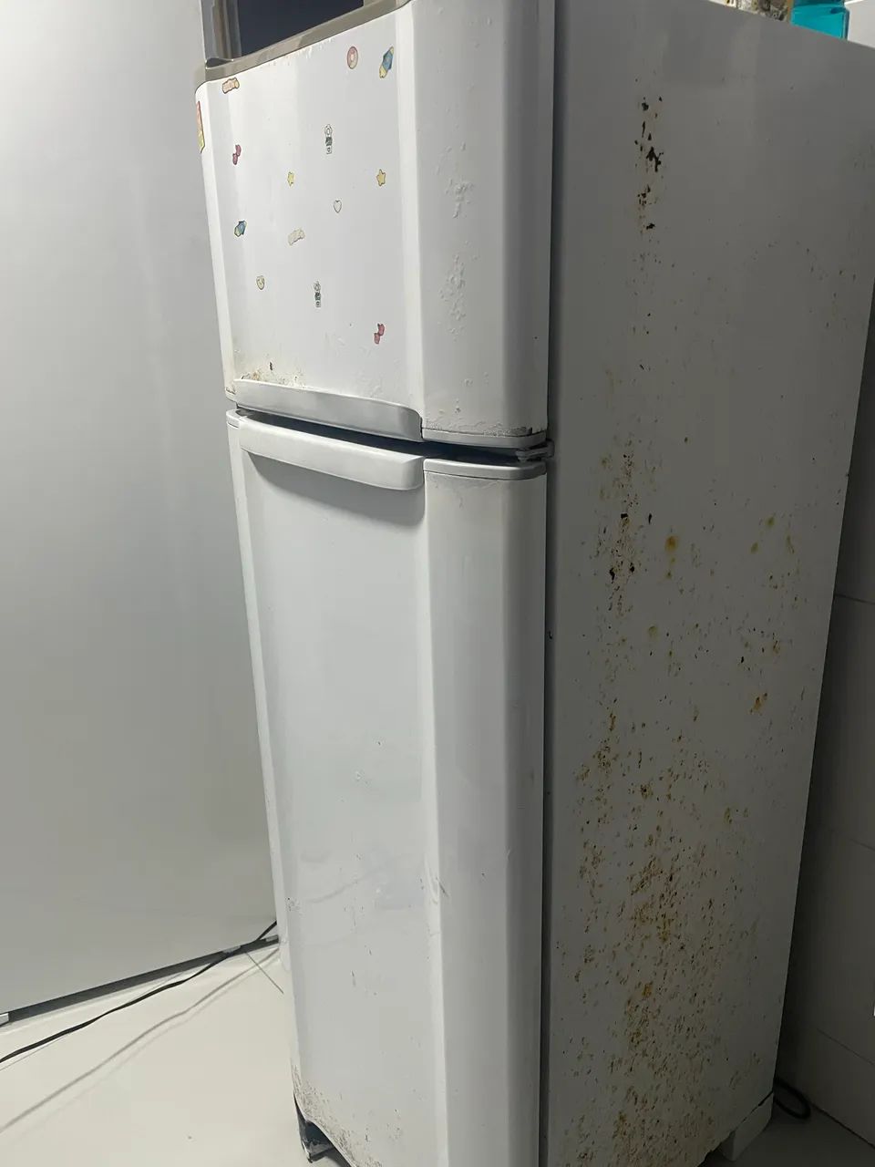 Geladeira pega tudo, funcionando bem  - Foto 2