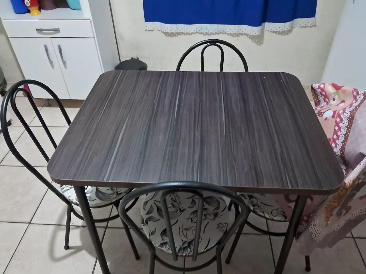 Mesa 4 cadeiras  - Foto 2