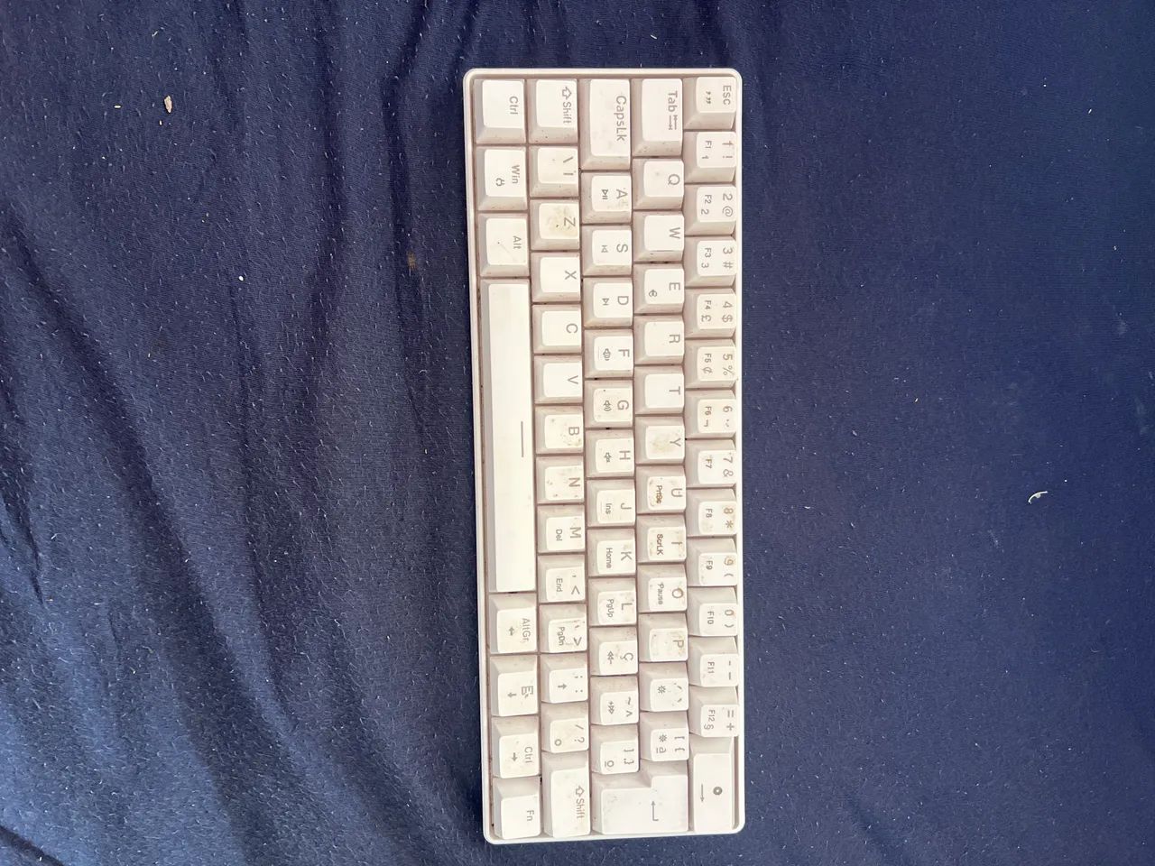 Teclado mecânico em perfeito estado