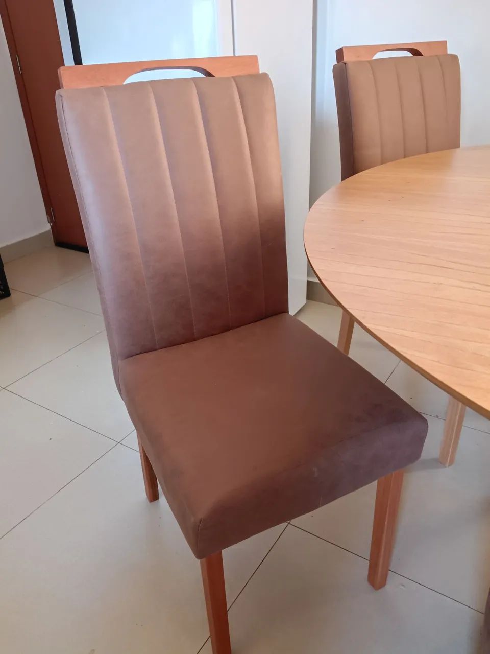 Conjunto mesa jantar lindíssima. Vendo Urgente! - Foto 2