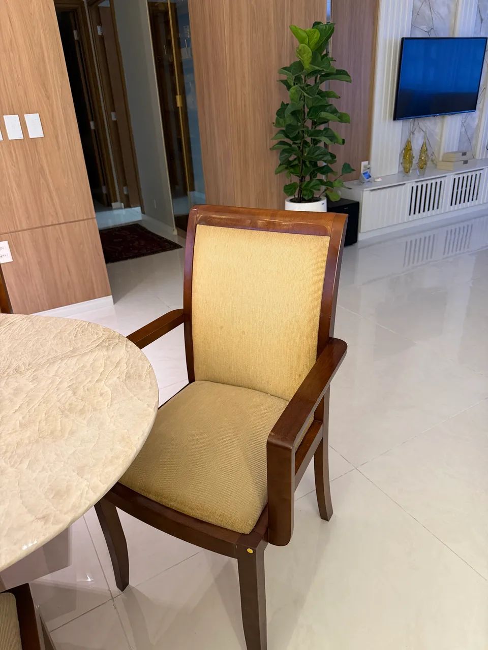 Conjunto de 8 Cadeiras para Sala de Jantar - Madeira Maciça