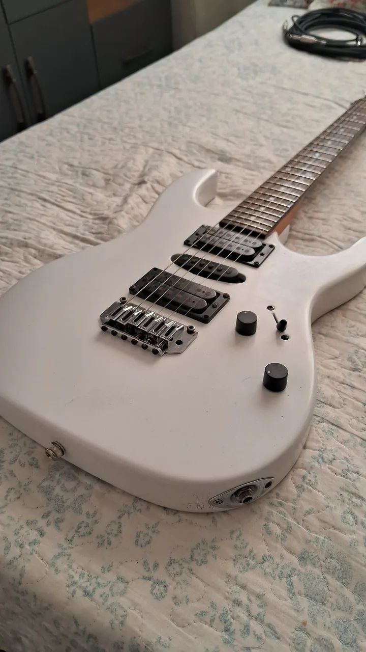 Guitarra Ibanez 2002 ( Indonésia)