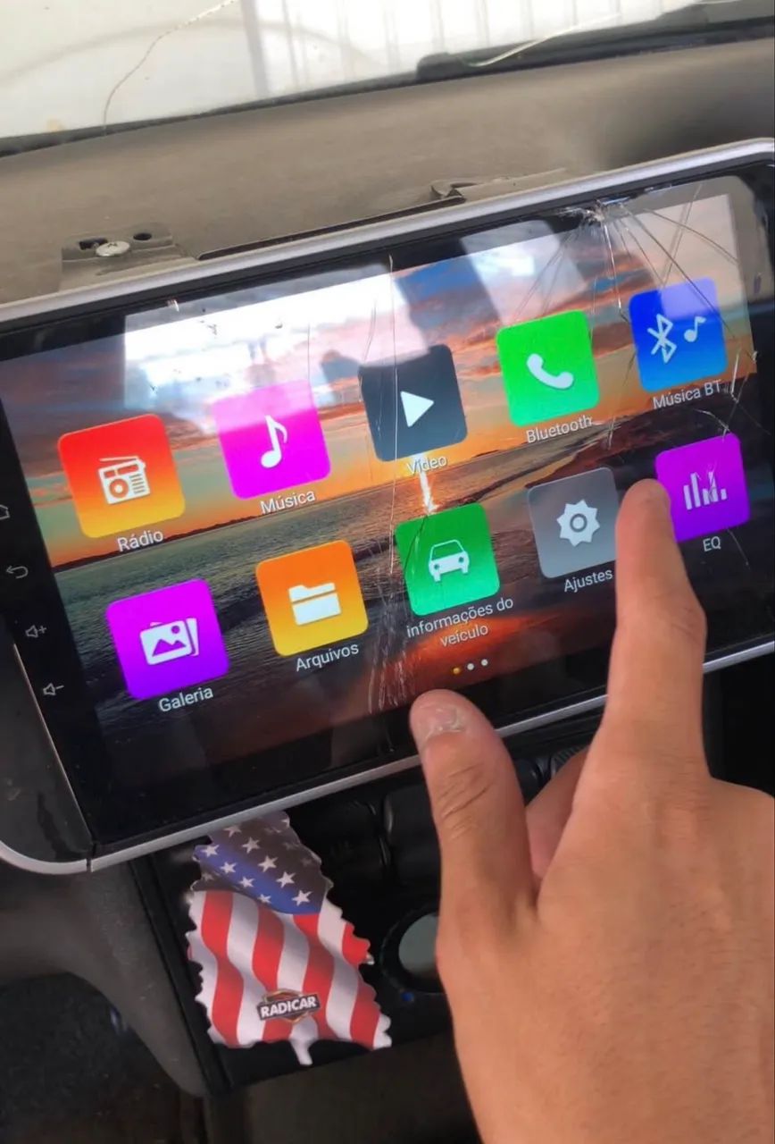 Midia 9 polegadas com carplay 