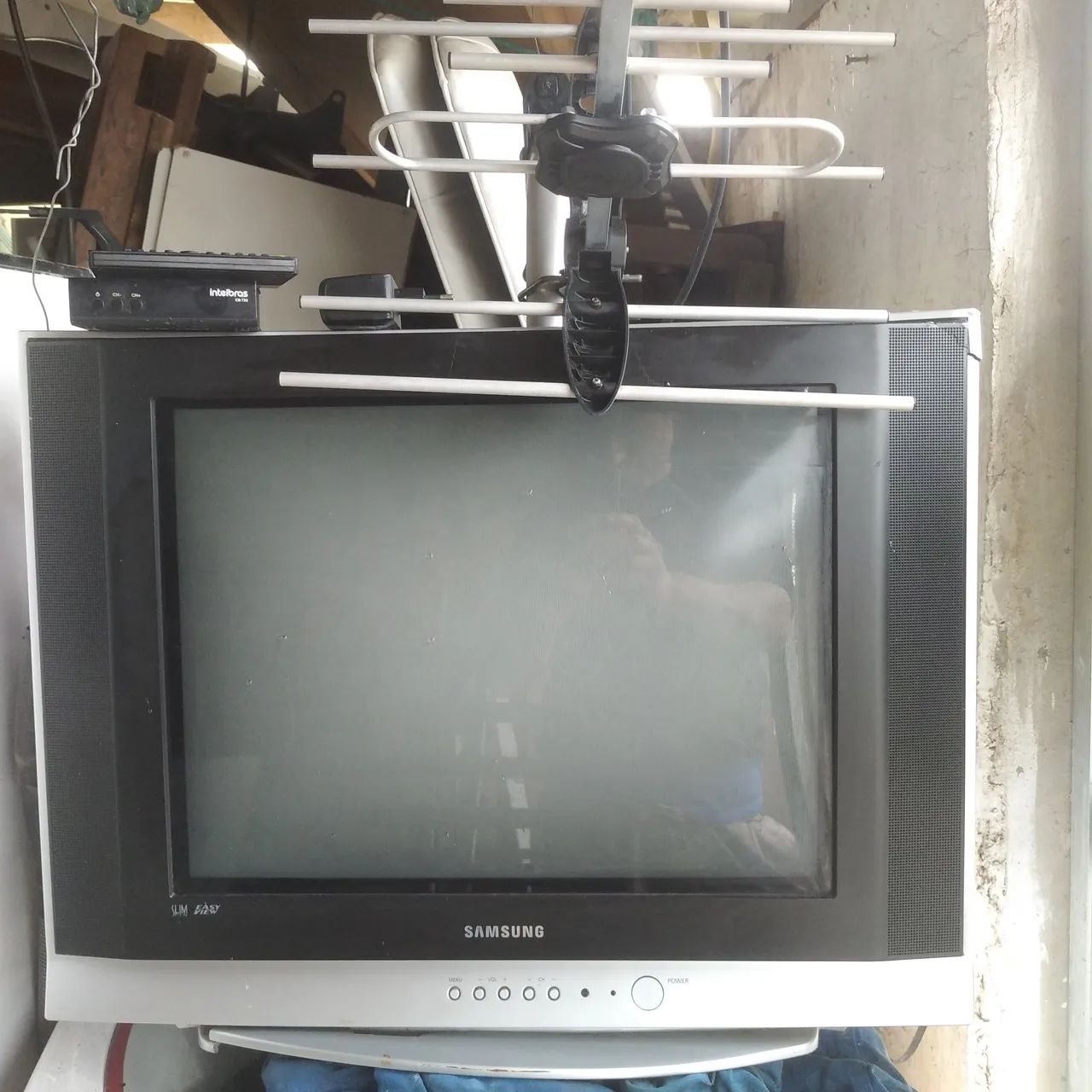 TV 