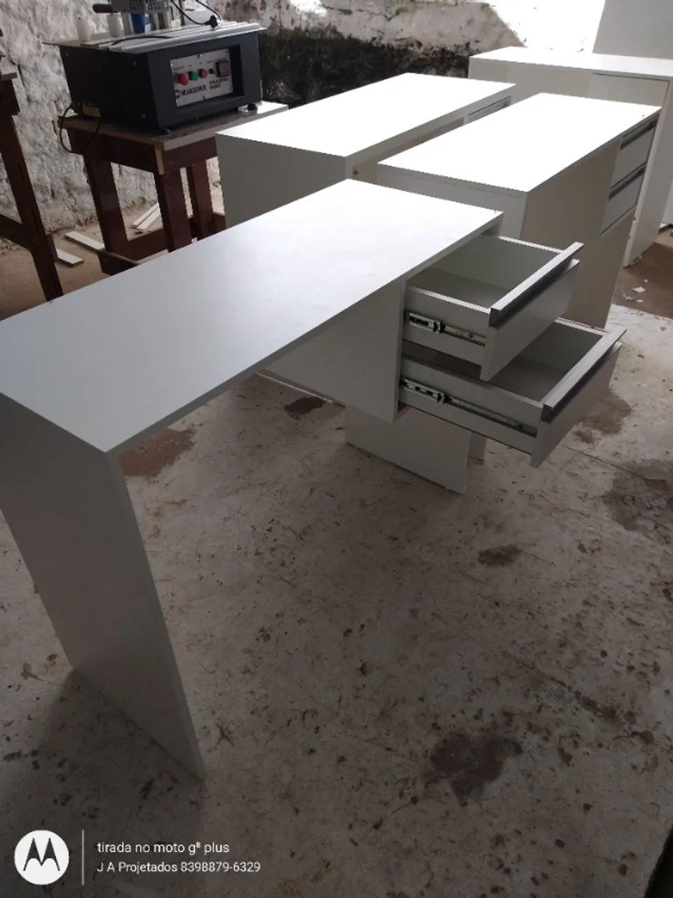 Mesa para manicure com duas gavetas - Foto 3