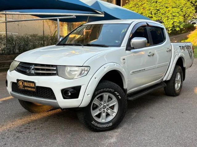 Mitsubishi L200 L200 Triton GLS 3.2 CD TB Int.Diesel Mec 2014
