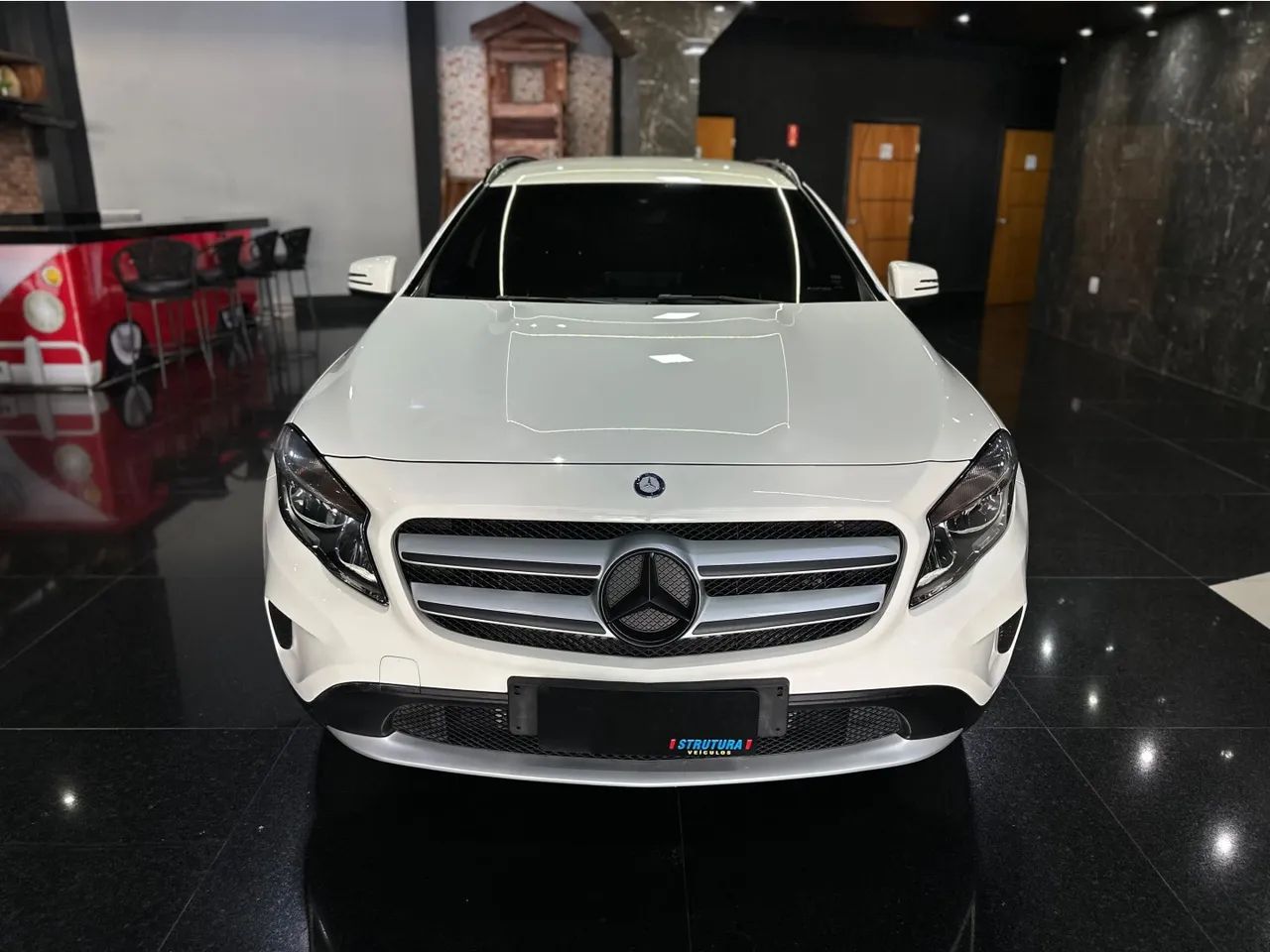 Mercedes-Benz GLA 200 Adv. 1.6/1.6 TB 16V Flex Aut. 2016