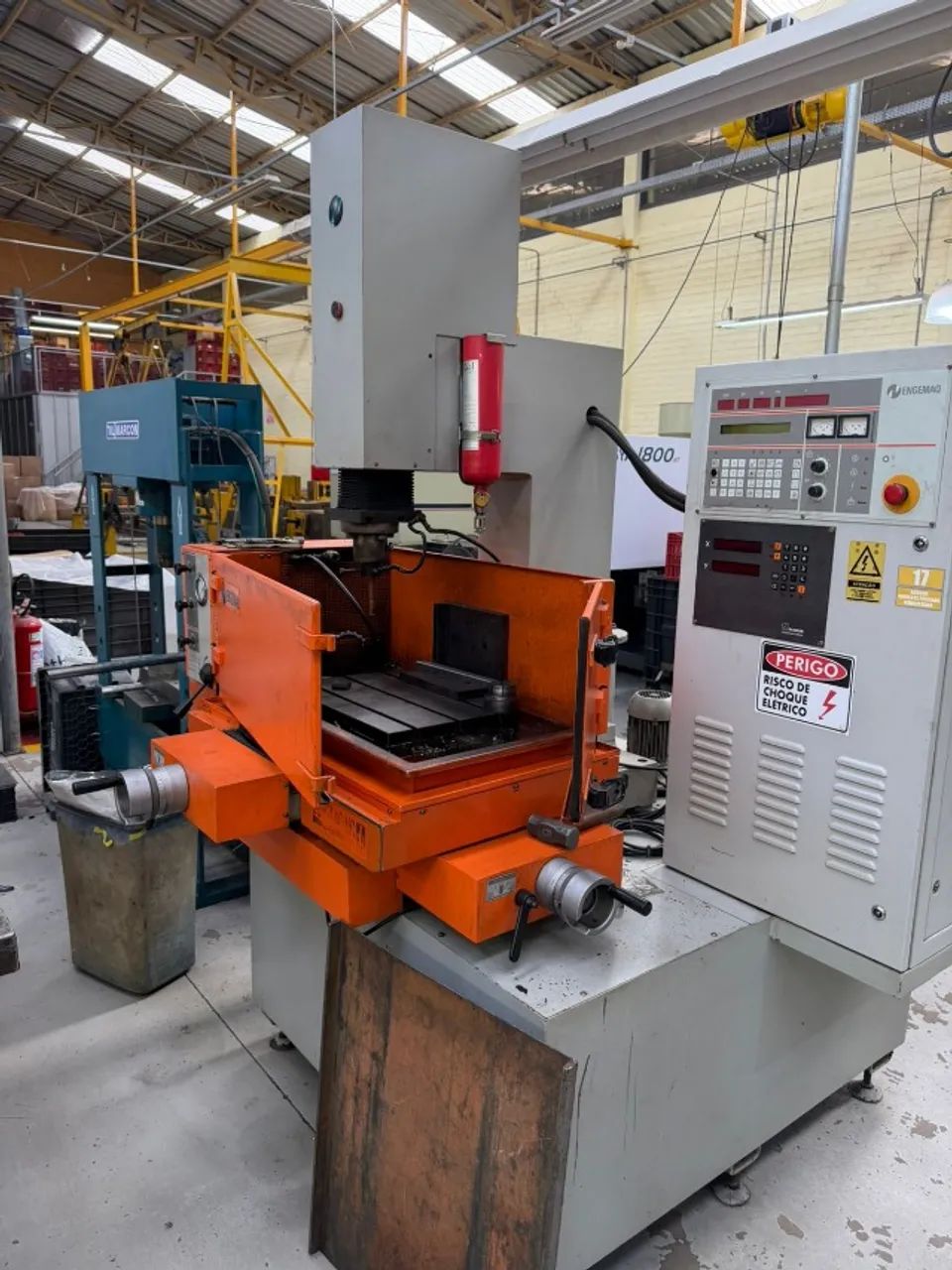 Eletro Erosão Engemaq EDM 440 NC