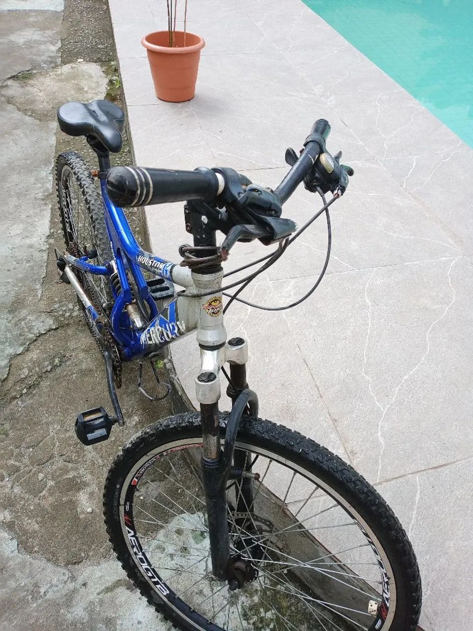 Bicicleta aro 26 freio a disco com amortecedor  - Foto 4