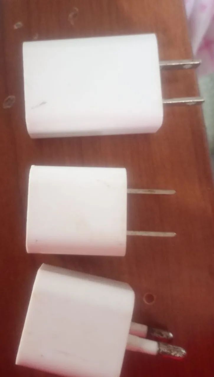 Carregador original JBL/aplee celular caixas jbl etc