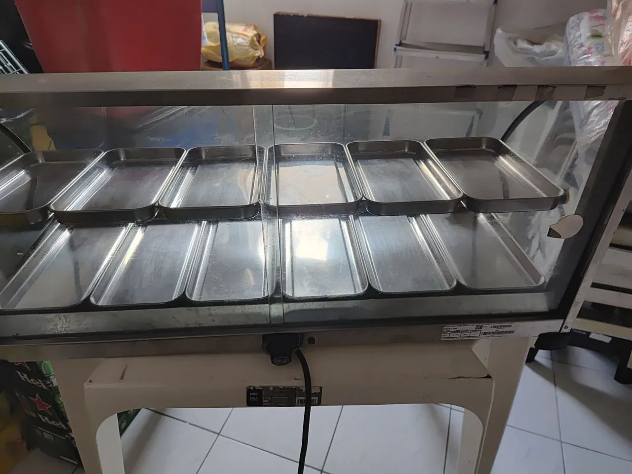 Estufa para salgados Marchesoni, 12 bandejas, 220v. 