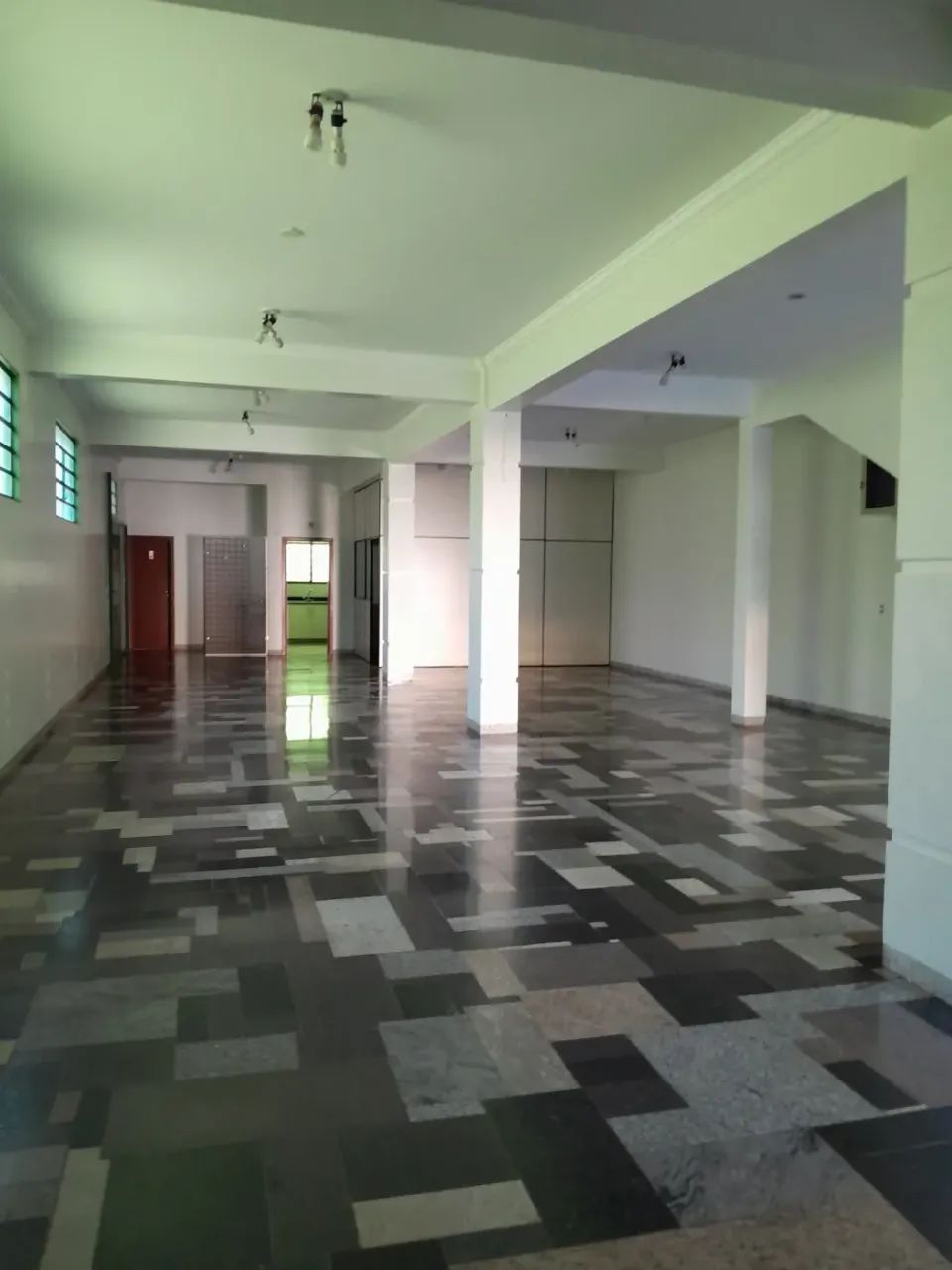 Comerciais Barracão em Sertãozinho - Foto 3
