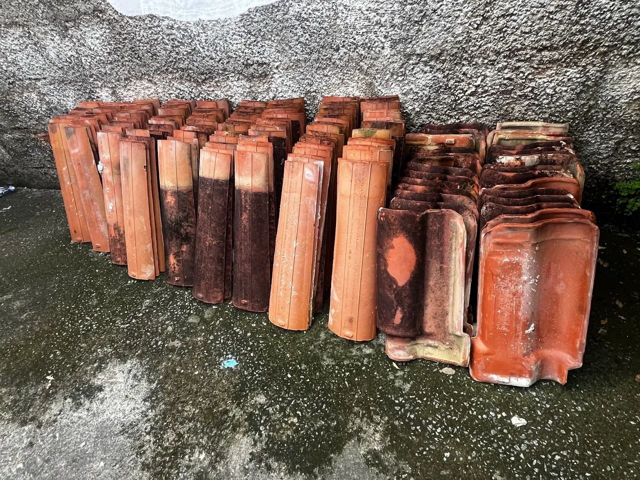 Vendo telhas usadas (Pra retirar) - Foto 2