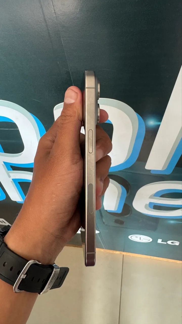 Iphone 15 Pro Max - Foto 4