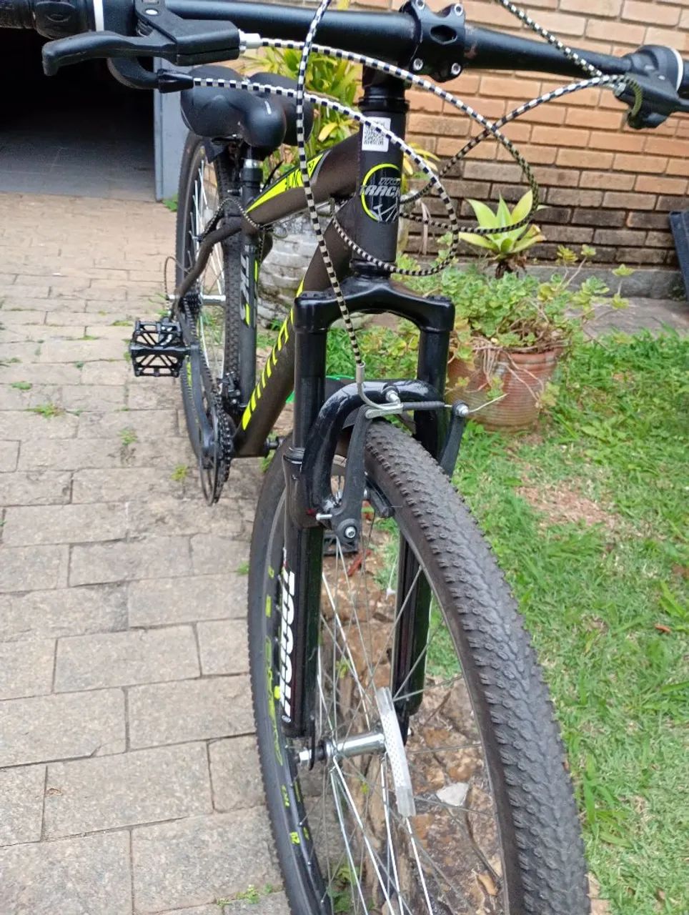 Linda bicicleta nova aro 29 com acessórios  - Foto 5