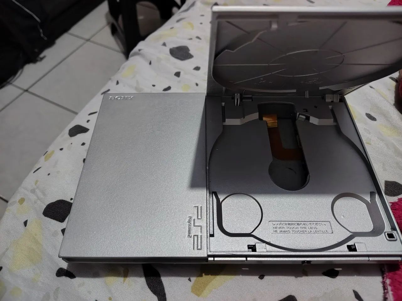 Vendo dois PS2 slim 
