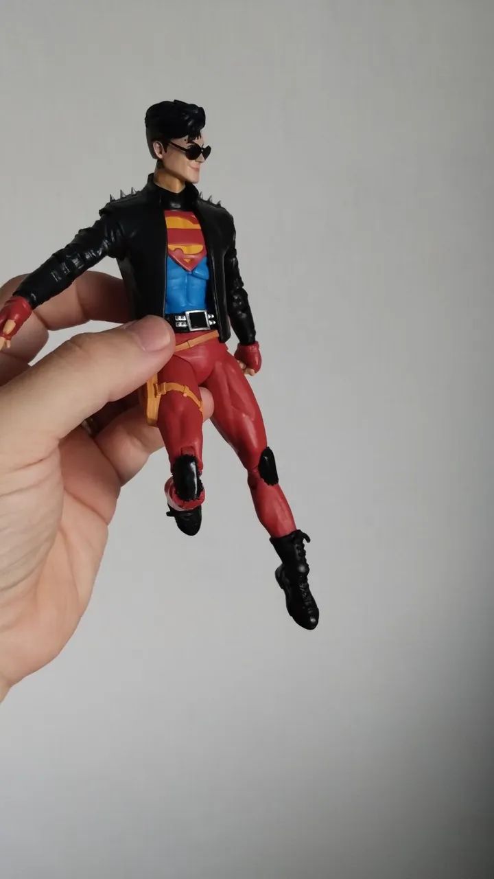 Superboy McFarlane - Head Custom - Foto 4