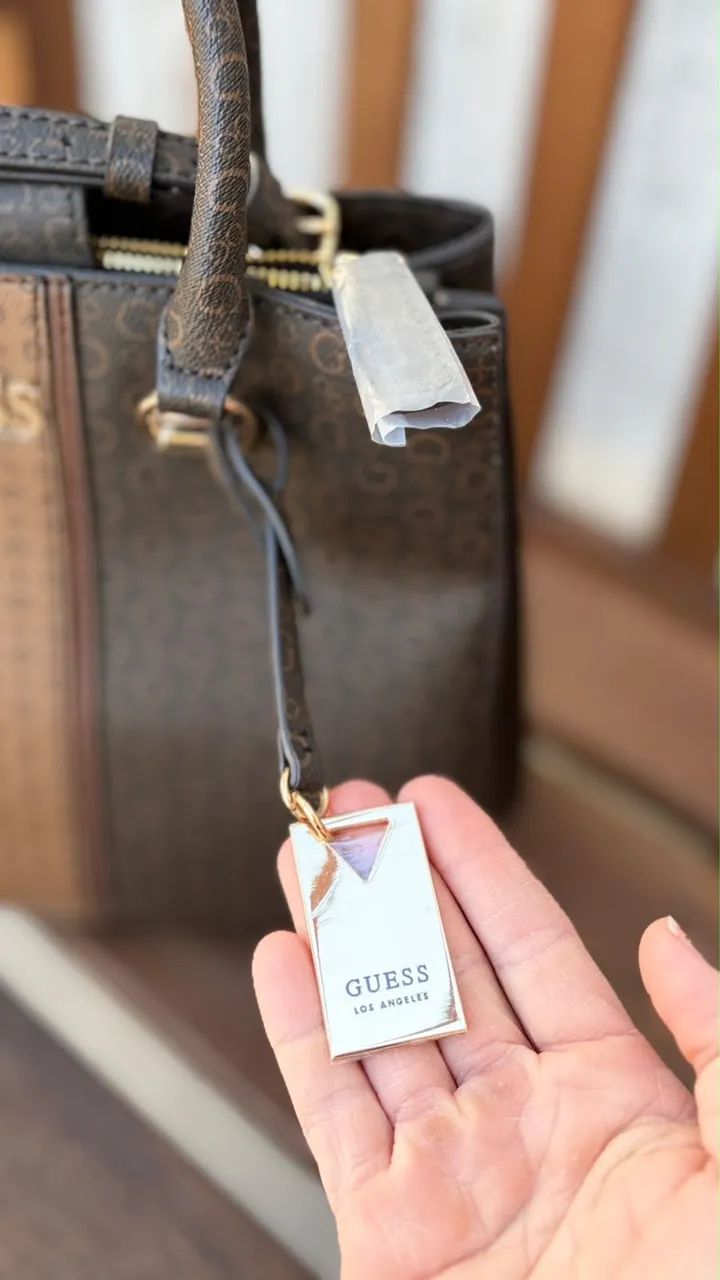 Bolsa Nova GUESS ORIGINAL - NOVA YORK - Foto 5