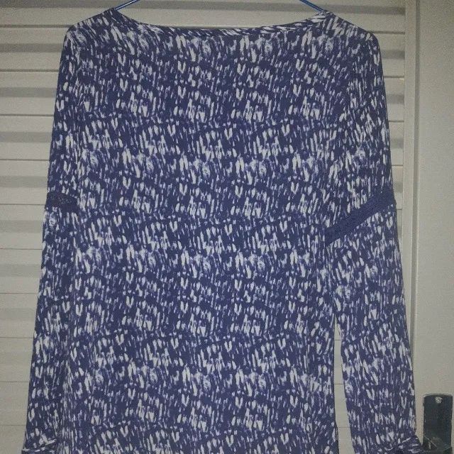 blusa em viscose com renda tam 40 - Foto 3