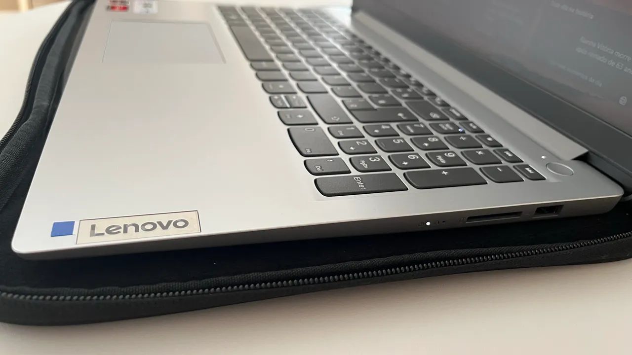 Notebook Lenovo Ryzem 57000 - Foto 3