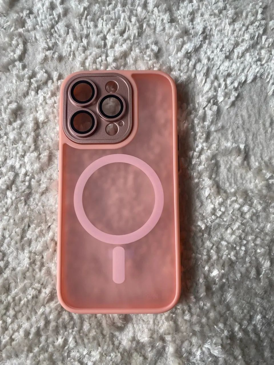 Capa do celular IPhone 14 Pró - Foto 3